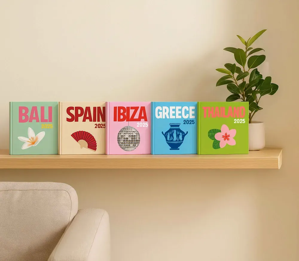 Overview of klikkie products including photo books, prints and accessories